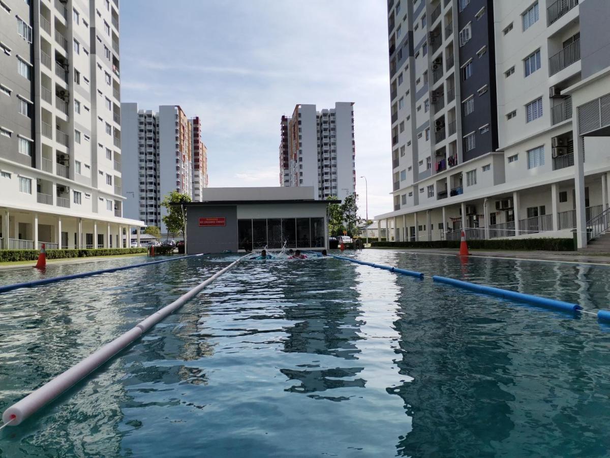 Rumah Sarah Semenyih Exteriör bild