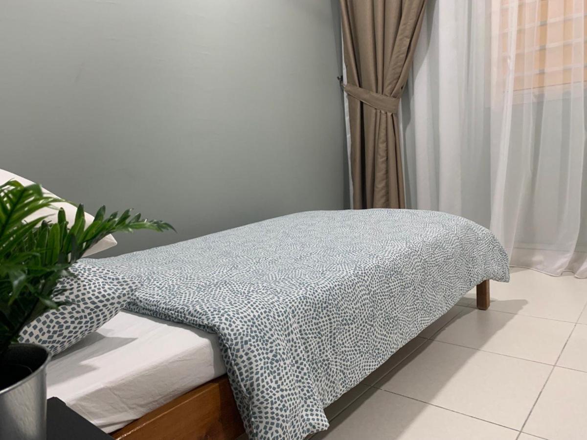 Rumah Sarah Semenyih Exteriör bild